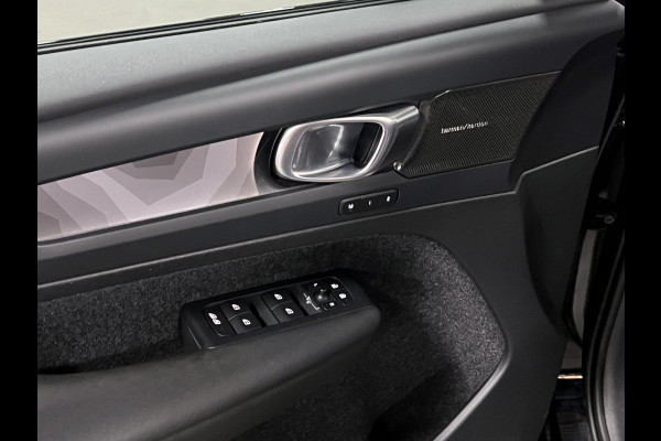 Volvo XC40 1.5 T5 Plug-in hybrid Ultimate Dark Open dak | Adat. cruise | 360 camera | Stuur-/stoelverwarming | Memory | Leder | Harman/Kardon