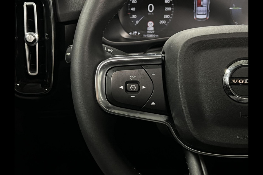 Volvo XC40 1.5 T5 Plug-in hybrid Ultimate Dark Trekhaak | Adapt. cruise | Open dak | Stuur-/stoelverwarming | Achteruitrij camera | Memory | Leder