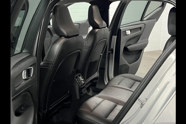 Volvo XC40 1.5 T5 Plug-in hybrid Ultimate Dark Trekhaak | Adapt. cruise | Open dak | Stuur-/stoelverwarming | Achteruitrij camera | Memory | Leder