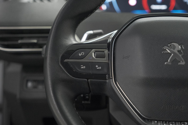 Peugeot 3008 PureTech 130 EAT6 Blue Lease Premium | Camera | Apple Carplay | Parkeersensoren | Climate Control