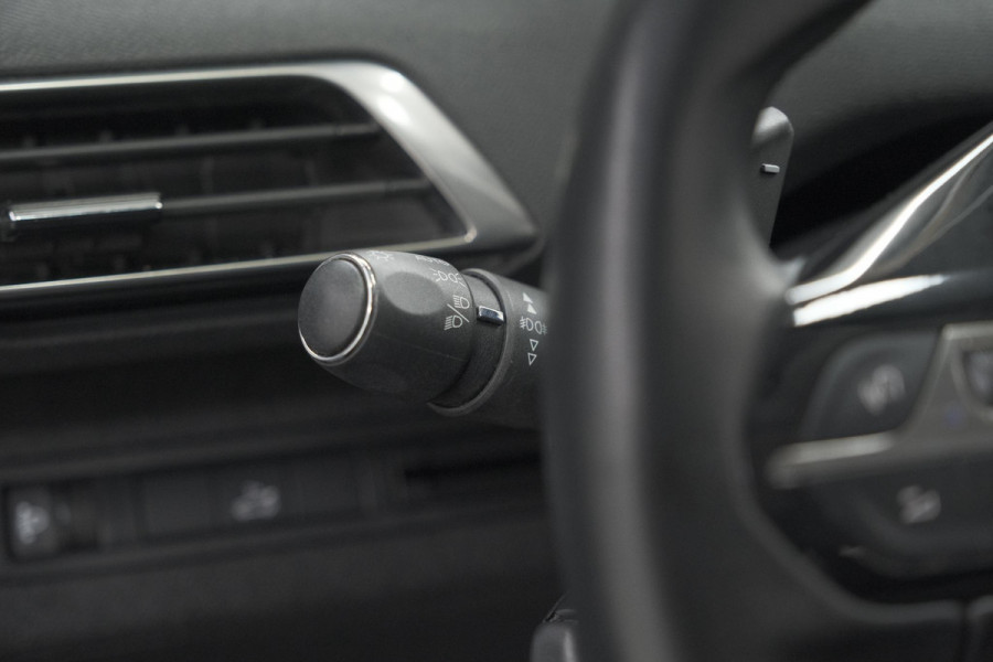 Peugeot 3008 PureTech 130 EAT6 Blue Lease Premium | Camera | Apple Carplay | Parkeersensoren | Climate Control