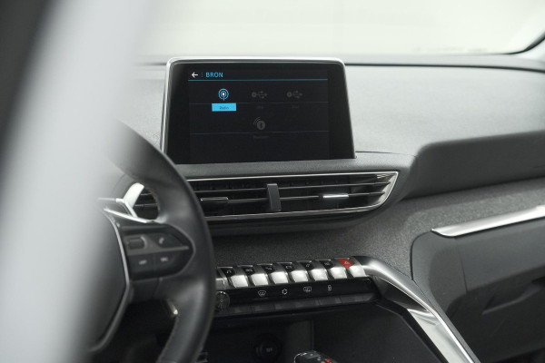 Peugeot 3008 PureTech 130 EAT6 Blue Lease Premium | Camera | Apple Carplay | Parkeersensoren | Climate Control