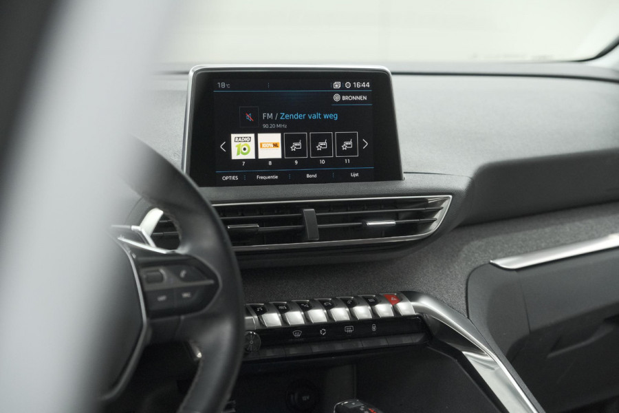 Peugeot 3008 PureTech 130 EAT6 Blue Lease Premium | Camera | Apple Carplay | Parkeersensoren | Climate Control