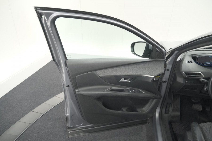 Peugeot 3008 PureTech 130 EAT6 Blue Lease Premium | Camera | Apple Carplay | Parkeersensoren | Climate Control