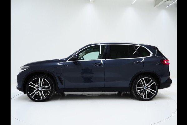 BMW X5 xDrive45e High Executive | Panoramadak | Luchtvering | Leder | Camera | Keyless | Adaptive Cruise | Carplay