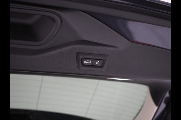 BMW X5 xDrive45e High Executive | Panoramadak | Luchtvering | Leder | Camera | Keyless | Adaptive Cruise | Carplay