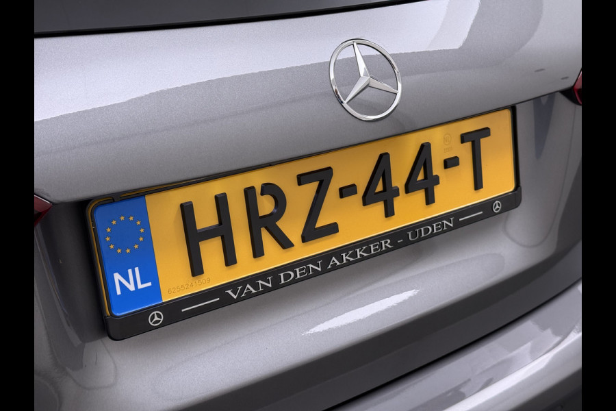 Mercedes-Benz A-Klasse 250e AMG // istronic // Panoramadak // Headup // 360 Camera // 19" // Carplay // Sfeerverlichting // Nightpakket // Memory