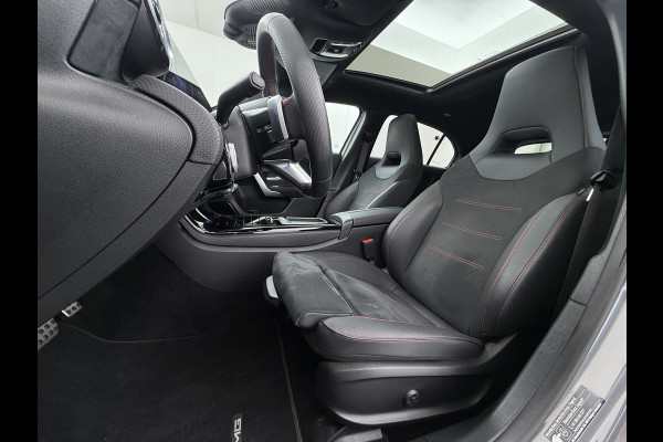 Mercedes-Benz A-Klasse 250e AMG // istronic // Panoramadak // Headup // 360 Camera // 19" // Carplay // Sfeerverlichting // Nightpakket // Memory