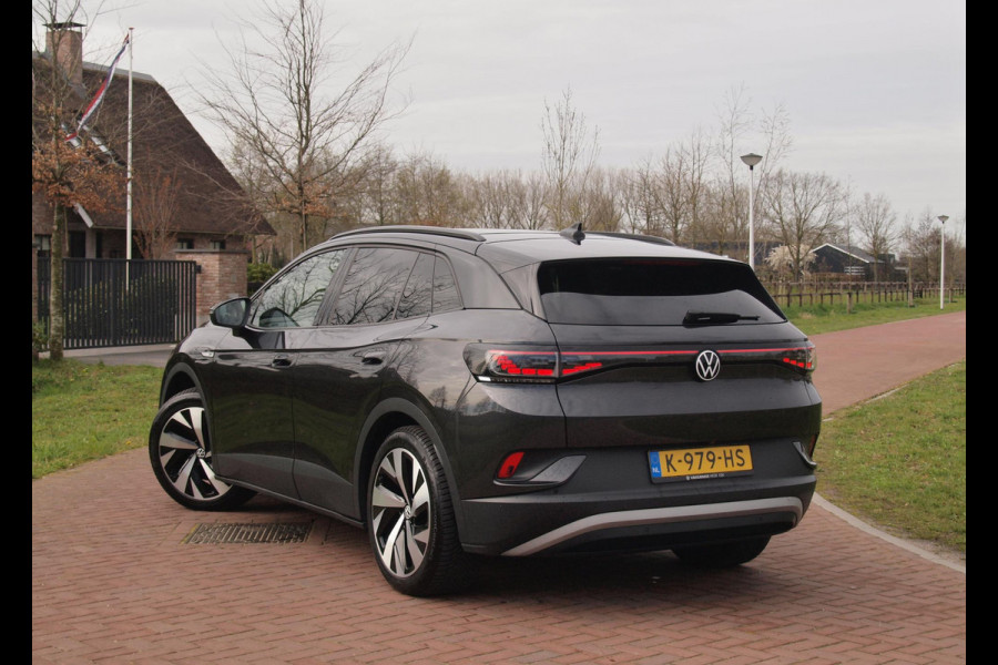 Volkswagen ID.4 First Max 77 kWh | SOH 91% | Panoramadak | Head-Up Display | Sfeerverlichting | 360 Camera |