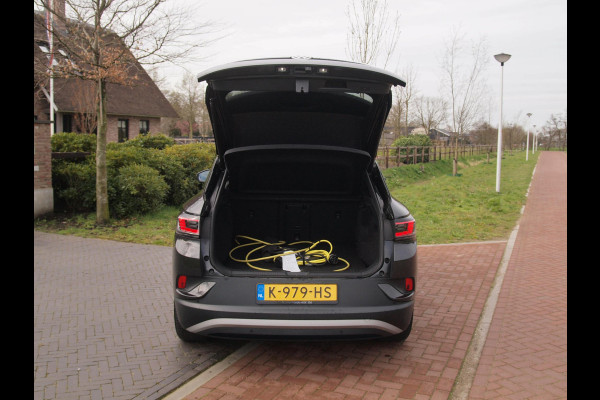 Volkswagen ID.4 First Max 77 kWh | SOH 91% | Panoramadak | Head-Up Display | Sfeerverlichting | 360 Camera |