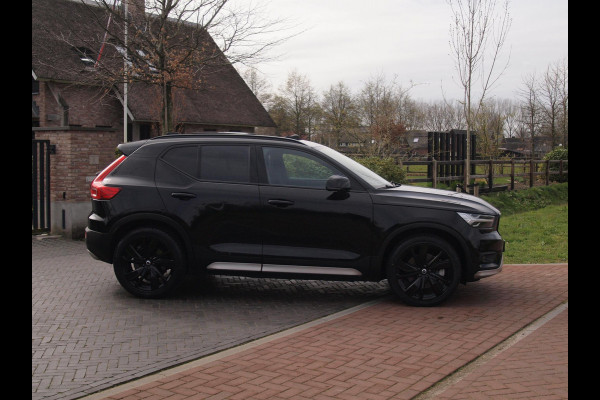 Volvo XC40 Recharge P8 AWD R-Design | SOH 92% | Panoramadak | Harman Kardon | Trekhaak | 360 Camera |