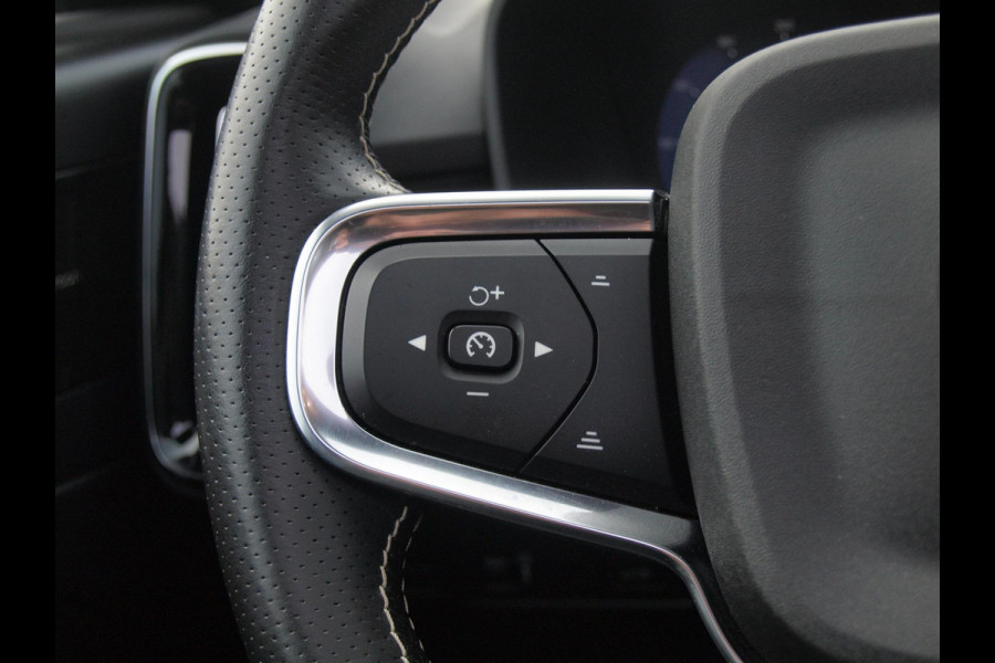 Volvo XC40 Recharge P8 AWD R-Design | SOH 92% | Panoramadak | Harman Kardon | Trekhaak | 360 Camera |