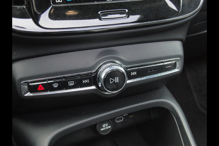 Volvo XC40 Recharge P8 AWD R-Design | SOH 92% | Panoramadak | Harman Kardon | Trekhaak | 360 Camera |