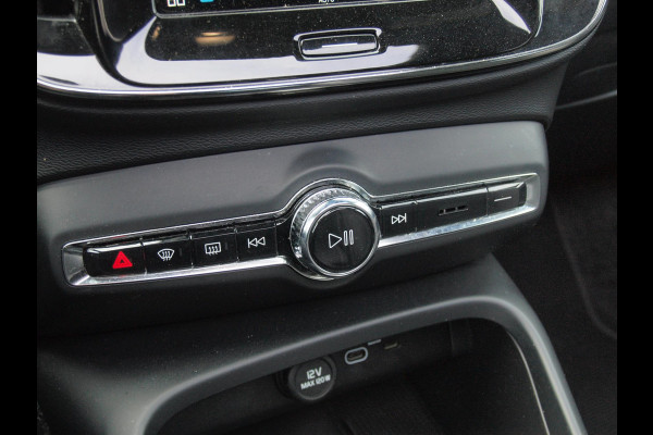 Volvo XC40 Recharge P8 AWD R-Design | SOH 92% | Panoramadak | Harman Kardon | Trekhaak | 360 Camera |