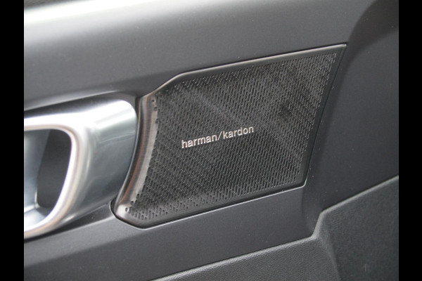 Volvo XC40 Recharge P8 AWD R-Design | SOH 92% | Panoramadak | Harman Kardon | Trekhaak | 360 Camera |