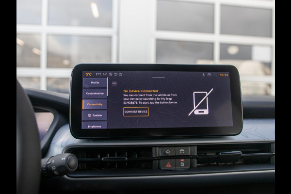 Jeep Avenger 1.2T 4xe The North Face | Actieprijs! | Clima | Apple Carplay | Adapt. Cruise | Elektr. A-Klep | Keyless | Navi | Stoel&Stuurverwarming