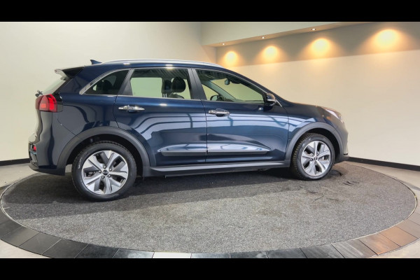 Kia e-Niro DynamicLine 64 kWh | Voorstoel verwamd | Cruise control | Soh (batterijcheck) Waarde 94,7 %