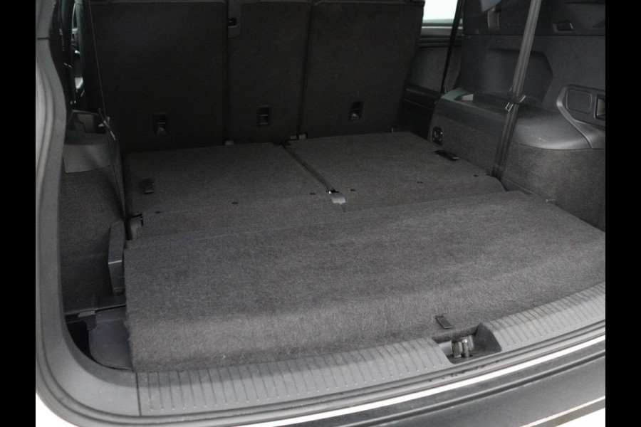 Seat Tarraco 2.0 TSI 4Drive Xcellence 7 Persoons | Trekhaak | Panoramadak | Carplay | Alcantara | Adaptive cruise | BLIS | Stoelverwarming | Camera | Beats Pack