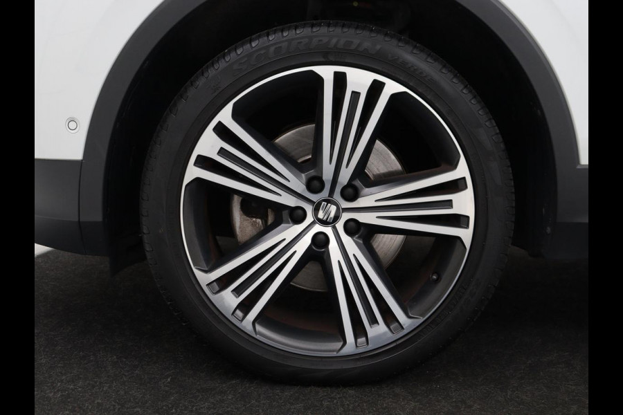 Seat Tarraco 2.0 TSI 4Drive Xcellence 7 Persoons | Trekhaak | Panoramadak | Carplay | Alcantara | Adaptive cruise | BLIS | Stoelverwarming | Camera | Beats Pack