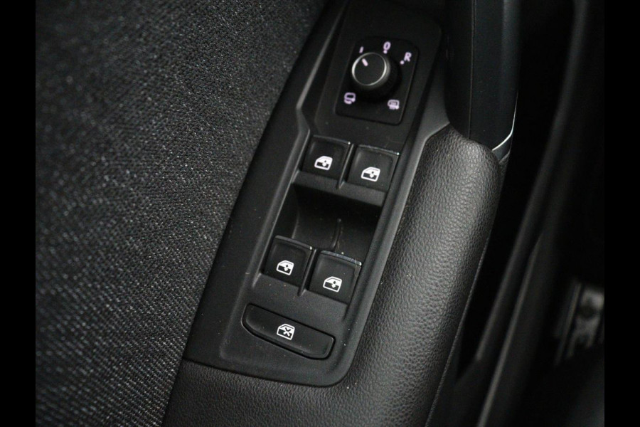 Seat Tarraco 2.0 TSI 4Drive Xcellence 7 Persoons | Trekhaak | Panoramadak | Carplay | Alcantara | Adaptive cruise | BLIS | Stoelverwarming | Camera | Beats Pack