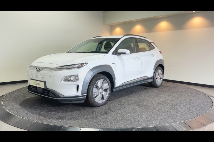 Hyundai Kona EV Comfort 64 kWh | Adaptief cruise control | rijstrookcorrectie