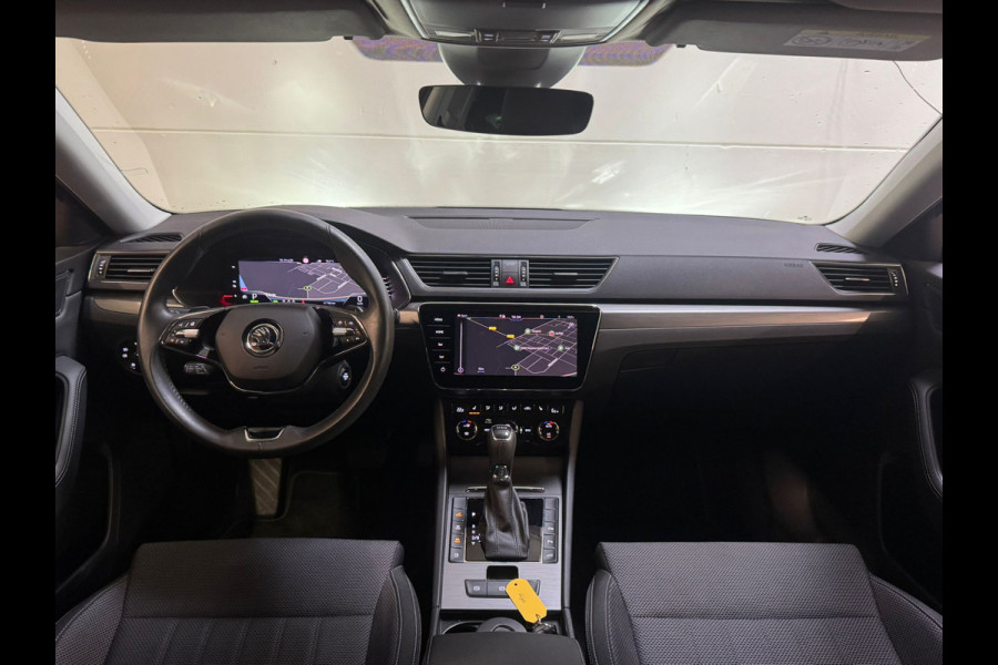 Škoda Superb Combi iV 218PK DSG HYBRID BUSINESS CAMERA/NAVI/VIRTUAL/STUURVERW.