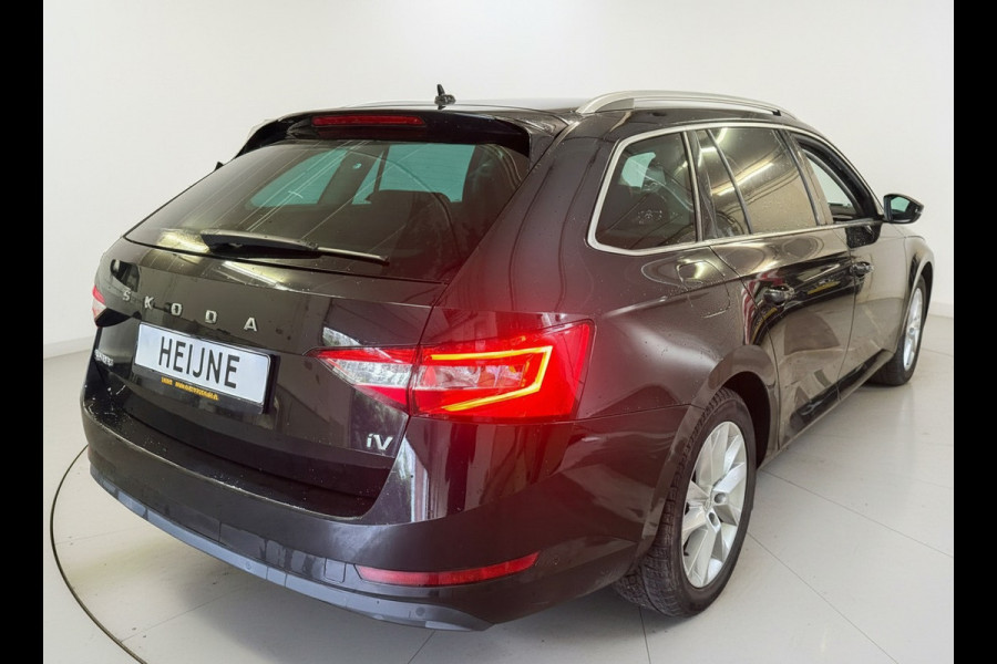 Škoda Superb Combi iV 218PK DSG HYBRID BUSINESS CAMERA/NAVI/VIRTUAL/STUURVERW.