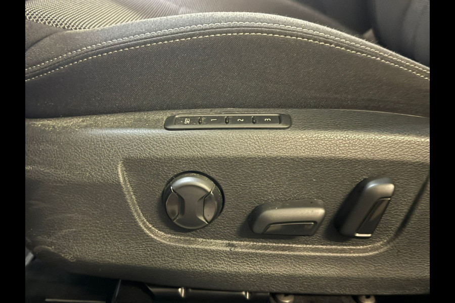 Škoda Superb Combi iV 218PK DSG HYBRID BUSINESS CAMERA/NAVI/VIRTUAL/STUURVERW.