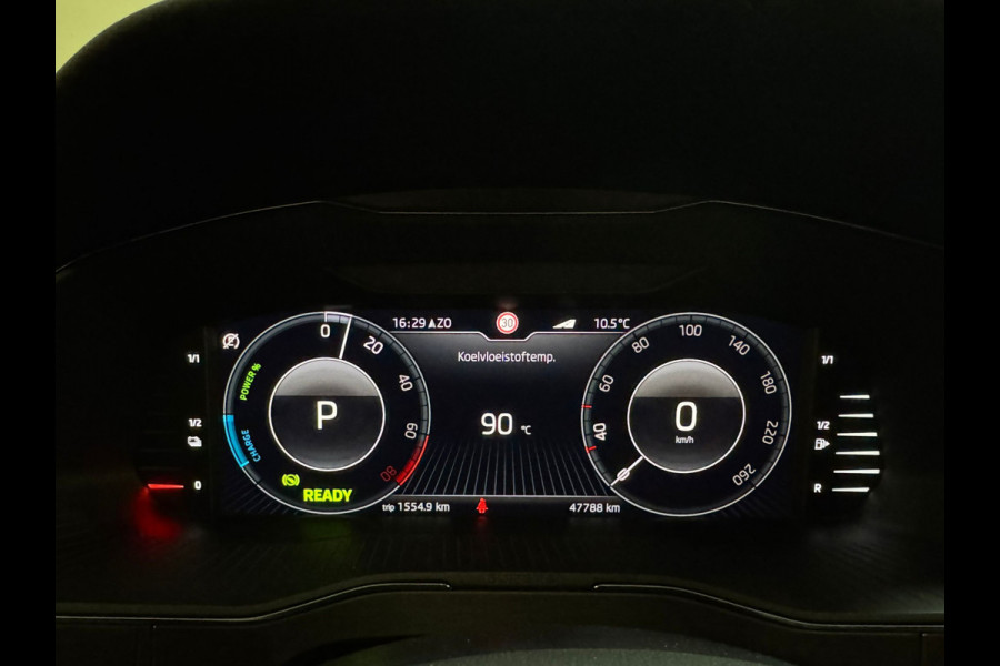 Škoda Superb Combi iV 218PK DSG HYBRID BUSINESS CAMERA/NAVI/VIRTUAL/STUURVERW.