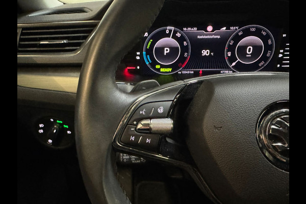 Škoda Superb Combi iV 218PK DSG HYBRID BUSINESS CAMERA/NAVI/VIRTUAL/STUURVERW.