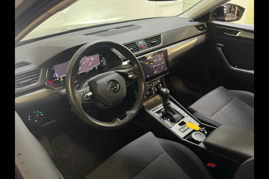 Škoda Superb Combi iV 218PK DSG HYBRID BUSINESS CAMERA/NAVI/VIRTUAL/STUURVERW.