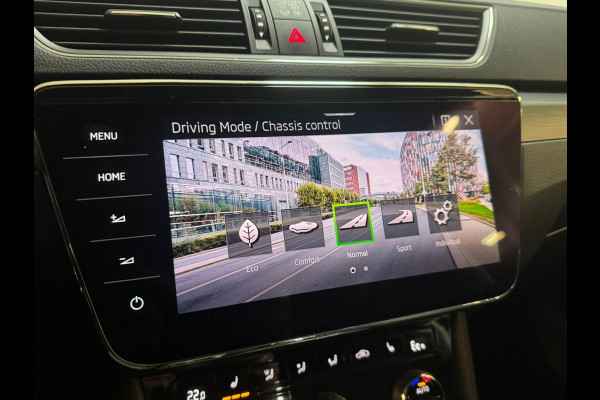 Škoda Superb Combi iV 218PK DSG HYBRID BUSINESS CAMERA/NAVI/VIRTUAL/STUURVERW.