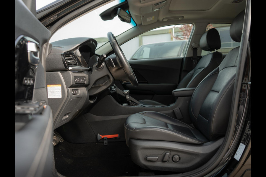 Kia Niro 1.6 GDi PHEV ExecutiveLine | Stoel en stuurverwarming | Navi | Clima |