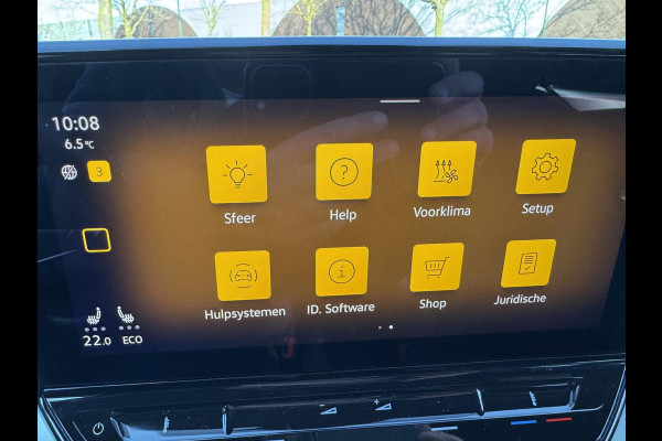 Volkswagen ID.4 City 52 kWh WARMTEPOMP| TREKHAAK | STOELVERWARMING + STUURVERWARMING|VOORRUIT VERWARMING| APPLE CARPLAY/ ANDROID AUTO| ADAPTIVE CRUISE CONTROL| RIJKLAARPRIJS. INCL 12 MND BOVAG GARANTIE