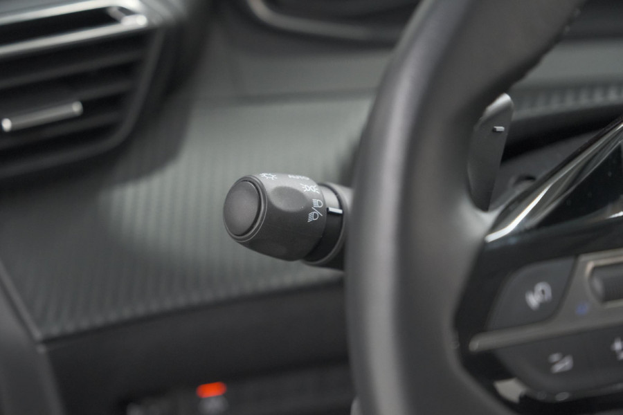 Peugeot 2008 PureTech 130 EAT8 Allure Pack | Trekhaak | Camera | Navigatie | Parkeersensoren