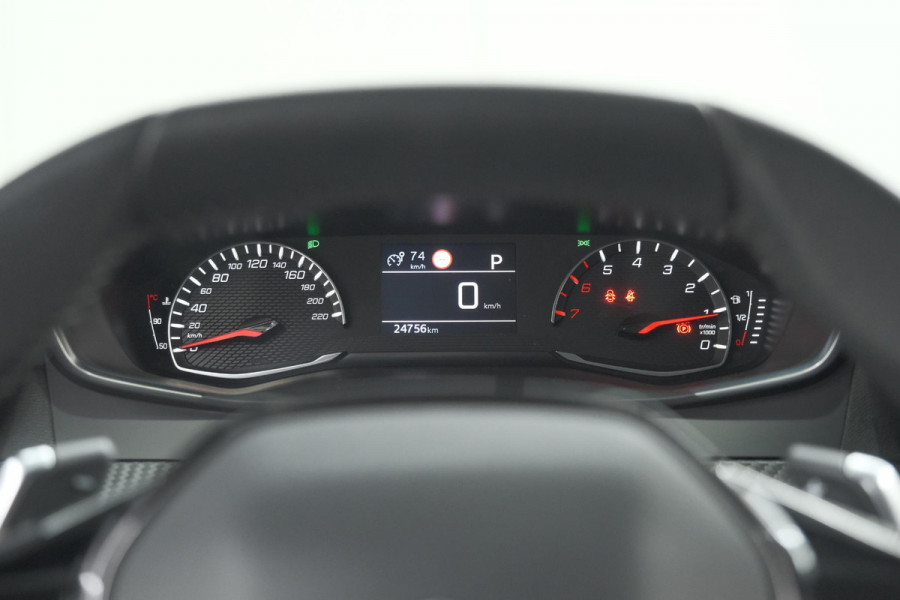 Peugeot 2008 PureTech 130 EAT8 Allure Pack | Trekhaak | Camera | Navigatie | Parkeersensoren