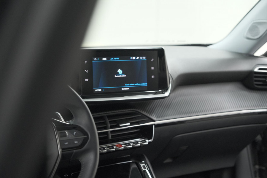 Peugeot 2008 PureTech 130 EAT8 Allure Pack | Trekhaak | Camera | Navigatie | Parkeersensoren