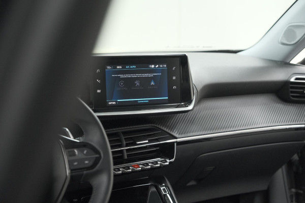 Peugeot 2008 PureTech 130 EAT8 Allure Pack | Trekhaak | Camera | Navigatie | Parkeersensoren