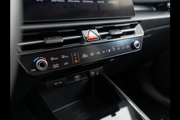 Kia Niro 1.6 GDi Hybrid ExecutiveLine | Stoel en stuurverwarming | Schuifkanteldak | HUD | Harmen en kardon audio |