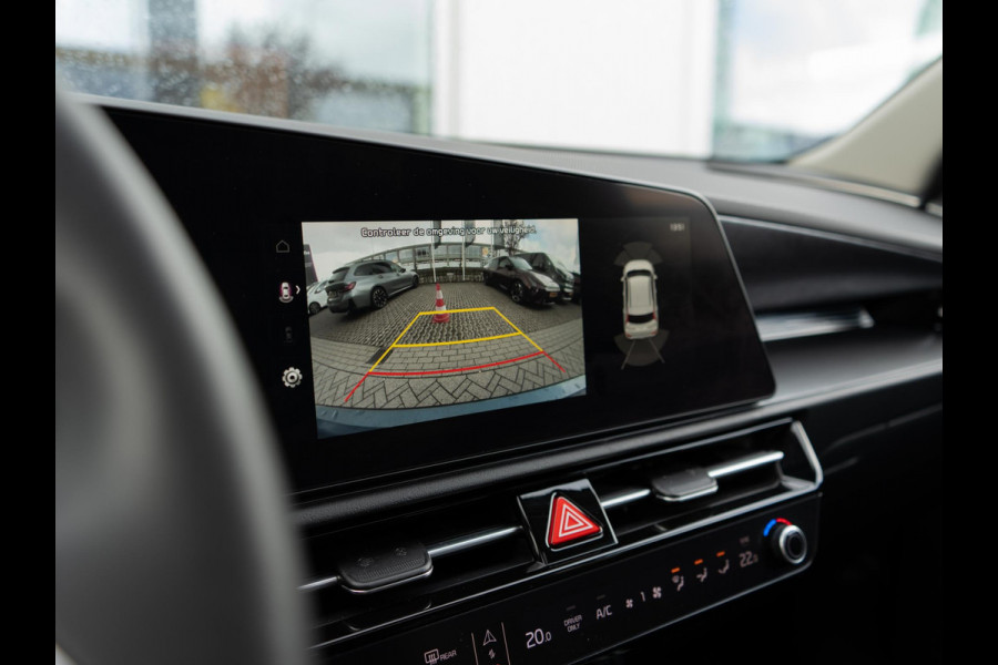 Kia Niro 1.6 GDi Hybrid ExecutiveLine | Stoel en stuurverwarming | Schuifkanteldak | HUD | Harmen en kardon audio |