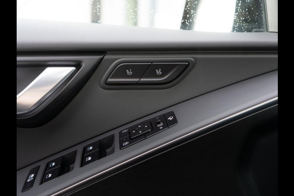 Kia Niro 1.6 GDi Hybrid ExecutiveLine | Stoel en stuurverwarming | Schuifkanteldak | HUD | Harmen en kardon audio |