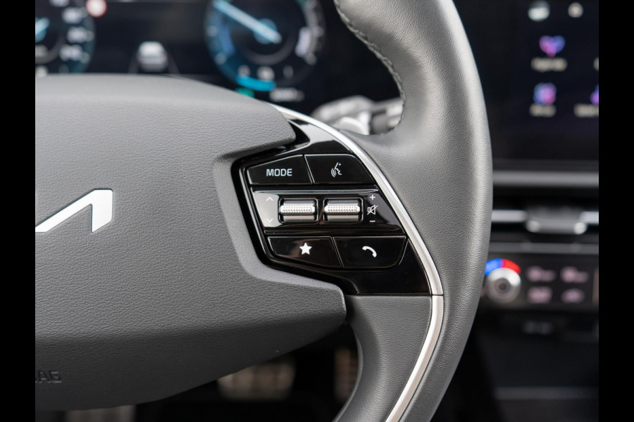 Kia Niro 1.6 GDi Hybrid ExecutiveLine | Stoel en stuurverwarming | Schuifkanteldak | HUD | Harmen en kardon audio |