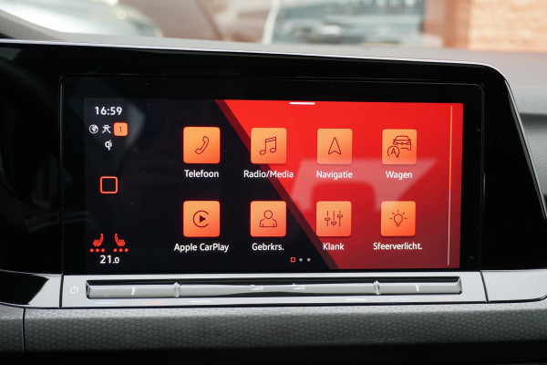 Volkswagen Golf 2.0 TSI GTI Clubsport 300PK + PANORAMADAK / STUURVERWARMING / 19"