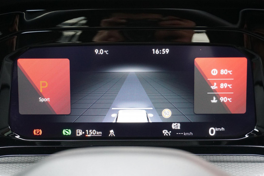 Volkswagen Golf 2.0 TSI GTI Clubsport 300PK + PANORAMADAK / STUURVERWARMING / 19"