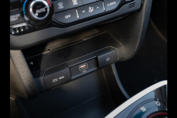 Kia e-Niro ExecutiveLine 64 kWh | Stoel en stuurverwarming | Navigatie |