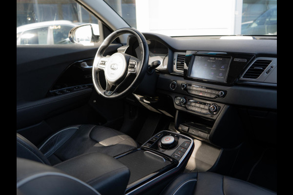 Kia e-Niro ExecutiveLine 64 kWh | Stoel en stuurverwarming | Navigatie |