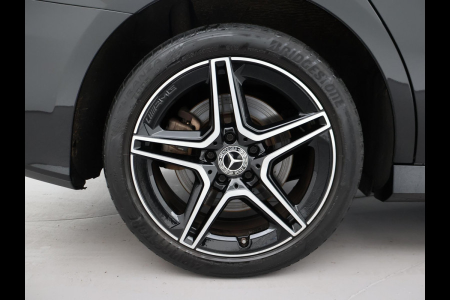 Mercedes-Benz A-Klasse 250e 218 PK SEDAN + PANORAMA | SFEERVERLICHTING | APPLE CARPLAY | MEMORY | STOELVERWARMING