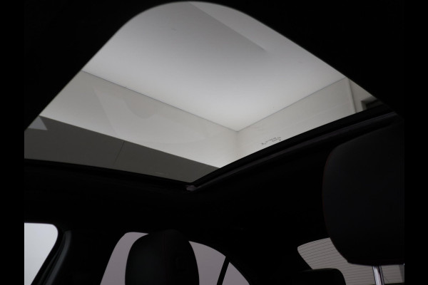 Mercedes-Benz A-Klasse 250e 218 PK SEDAN + PANORAMA | SFEERVERLICHTING | APPLE CARPLAY | MEMORY | STOELVERWARMING