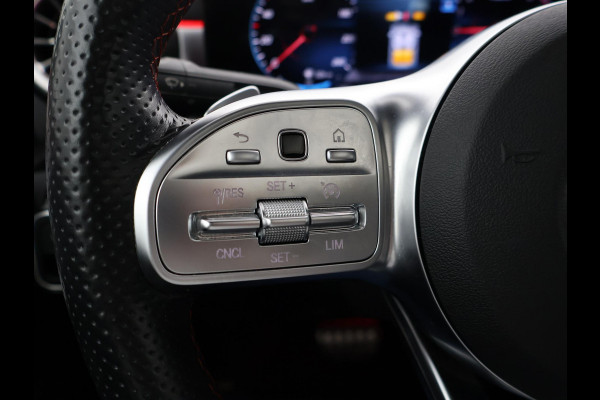 Mercedes-Benz A-Klasse 250e 218 PK SEDAN + PANORAMA | SFEERVERLICHTING | APPLE CARPLAY | MEMORY | STOELVERWARMING