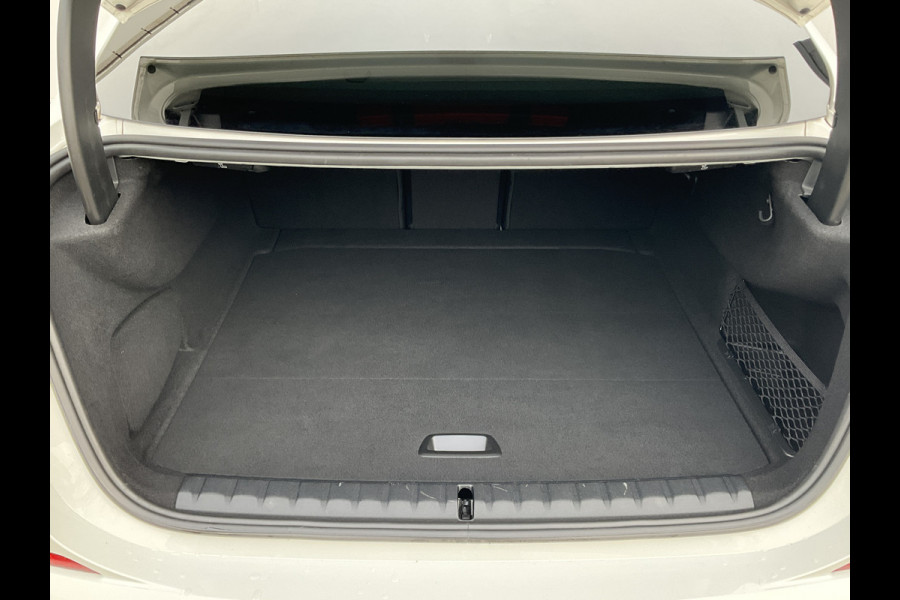 BMW 2 Serie Gran Coupé 218i M Sport Edition Pano.dak HUD Stoelverw. Carplay Alpinweiß DAB LED